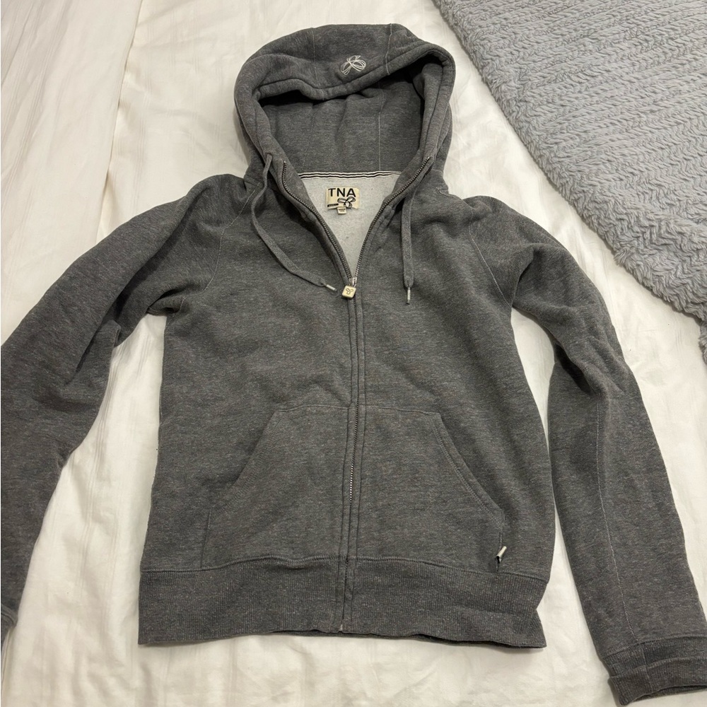 Aritzia zip up sweater
